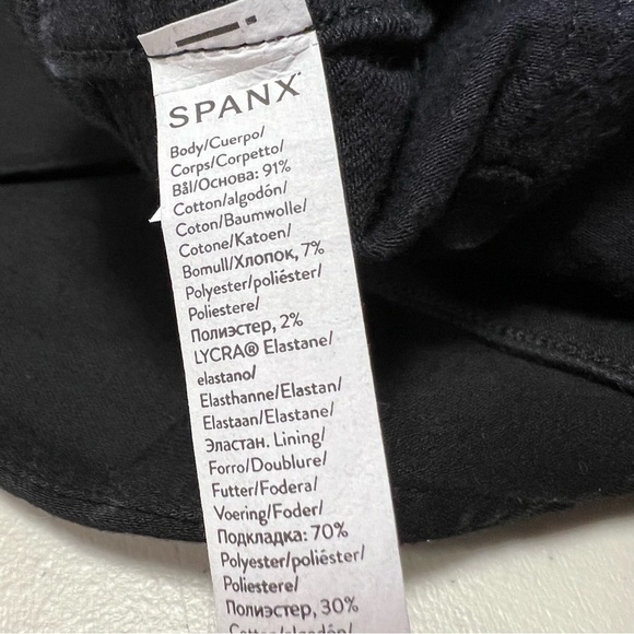 🆕 SPANX Clean Black Skinny Jeans Tall - Picture 6 of 13